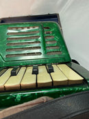 Yamaha Accordions 2815 Alto 25