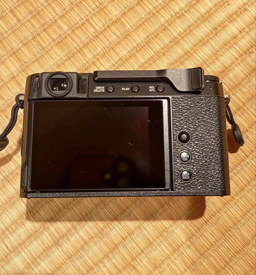 Fujifilm Mirrorless Interchangeable Lips X-E4 2