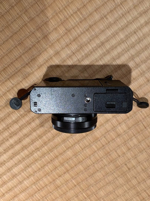 Fujifilm Mirrorless Interchangeable Lips X-E4 2