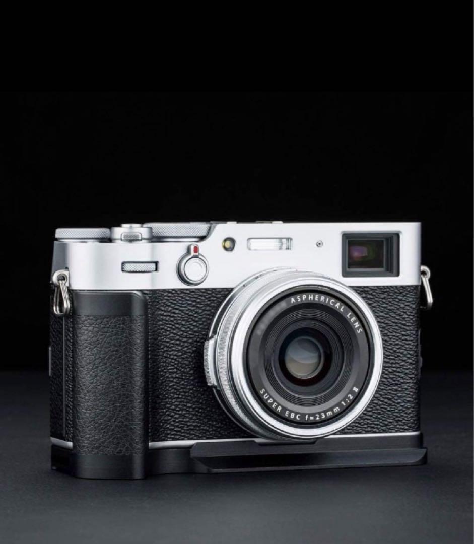 Fujifilm Compact Digital Camera X100V/100F