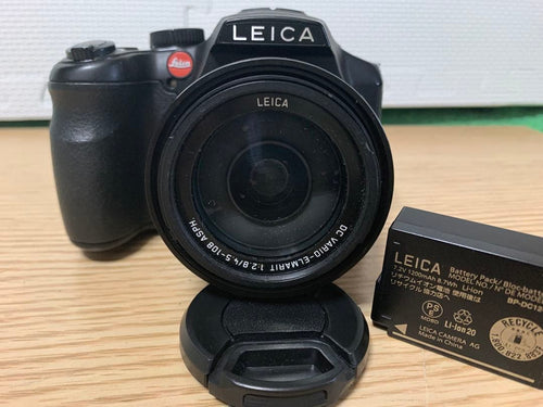Compact Digital Camera Leica
