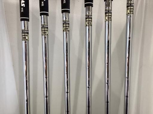 Single Iron Srixon Z945 6S Ir Dynamic Gold D.S.T X) C