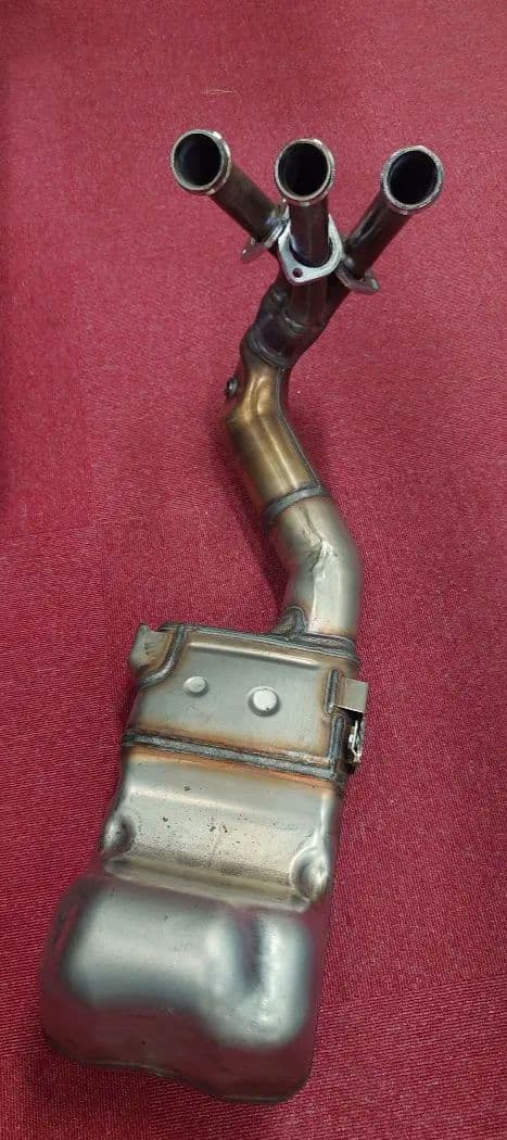 Mufflers 9 Gt Tracer9 8Bl-Rn70J