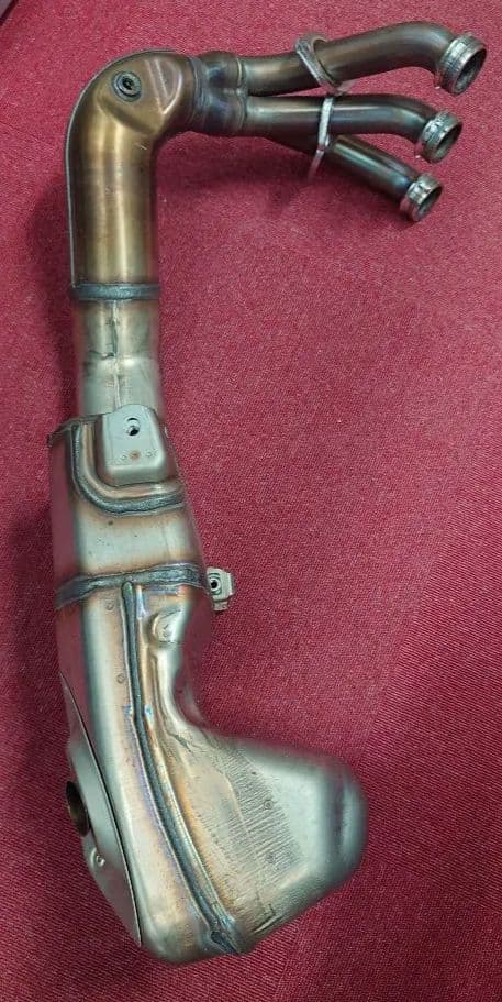 Mufflers 9 Gt Tracer9 8Bl-Rn70J
