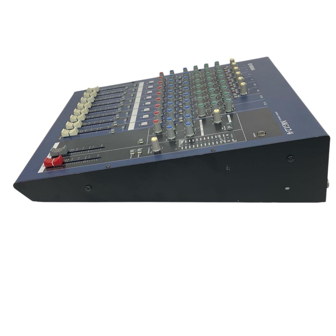Yamaha Analog Mixers Mg12/4 Mixing Console