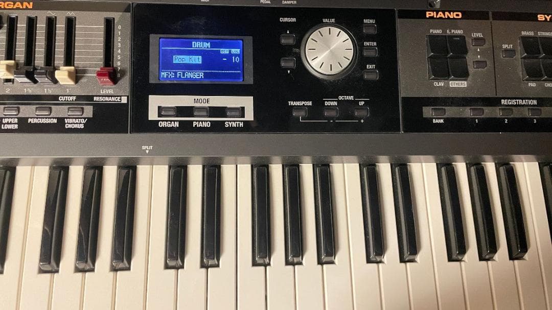 Analog Synthesizers Roland Vr-09 V-Combo 61