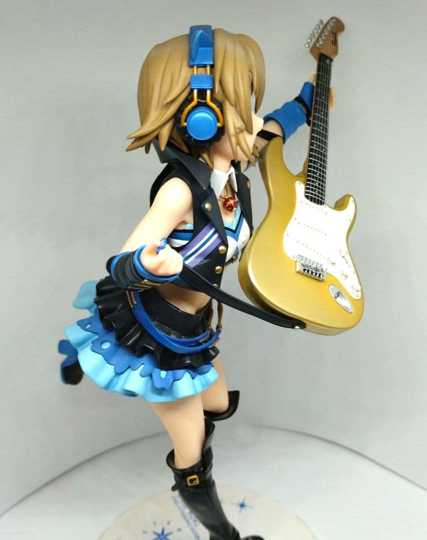 Others 1/8