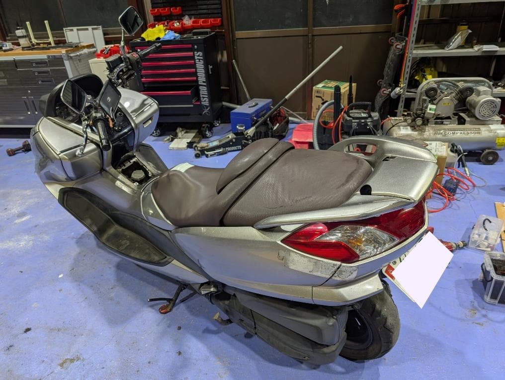 Majesty Motorcycle Body Sg20J