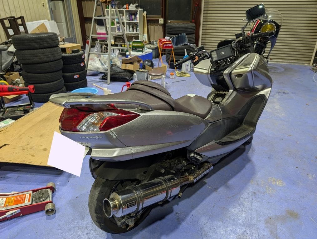 Majesty Motorcycle Body Sg20J