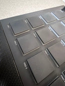 Akai Professional Sampler Mpc Live Ii