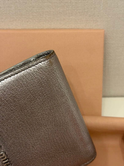 Miu Bifold Wallets 5Mv204 Cromo/Pirite