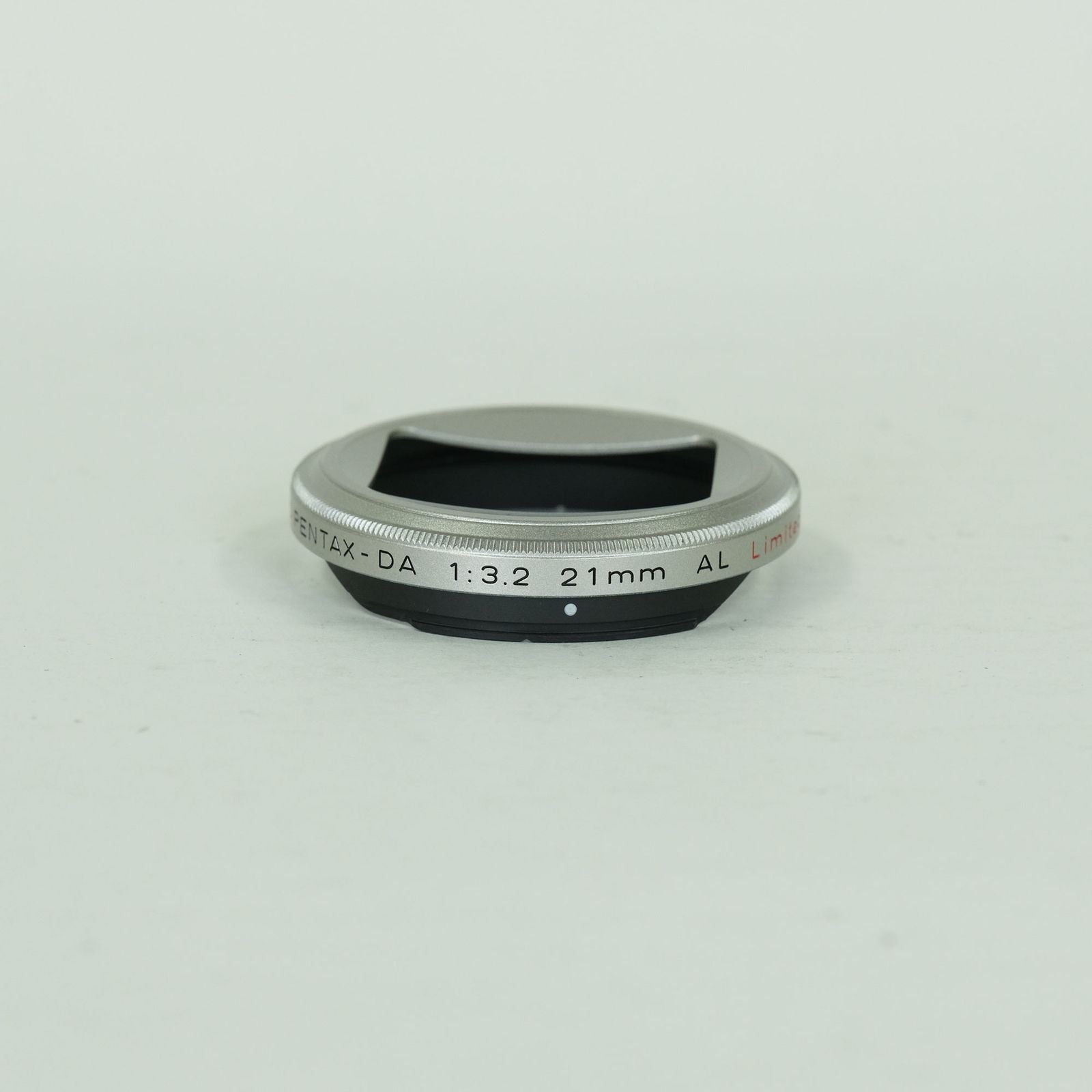 Pentax Lens (Single Focus) Hd Da21Mm F3.2Al K