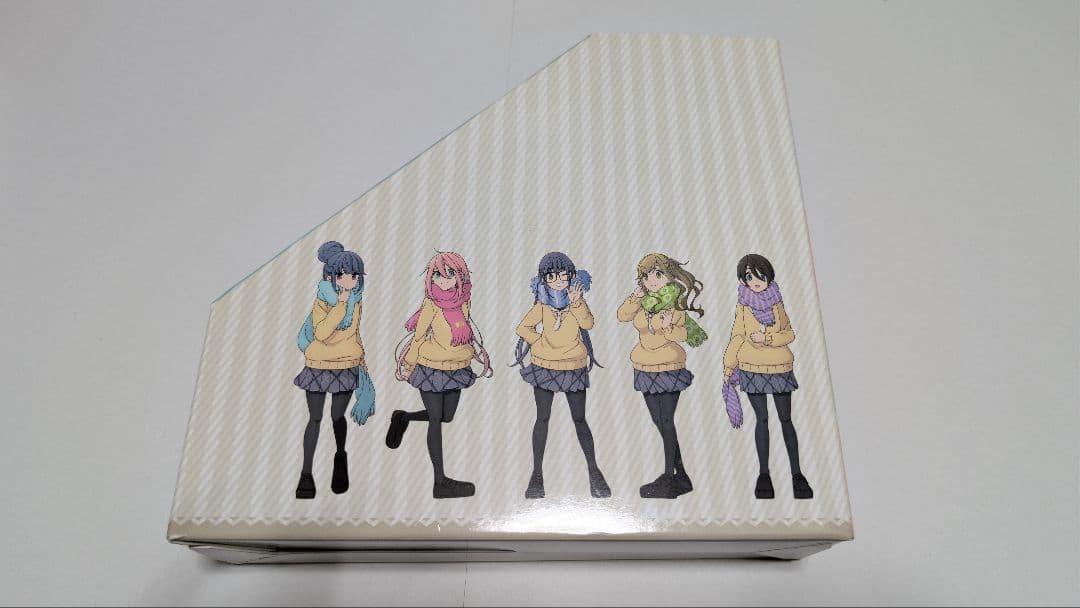 Acrylic Stand 7