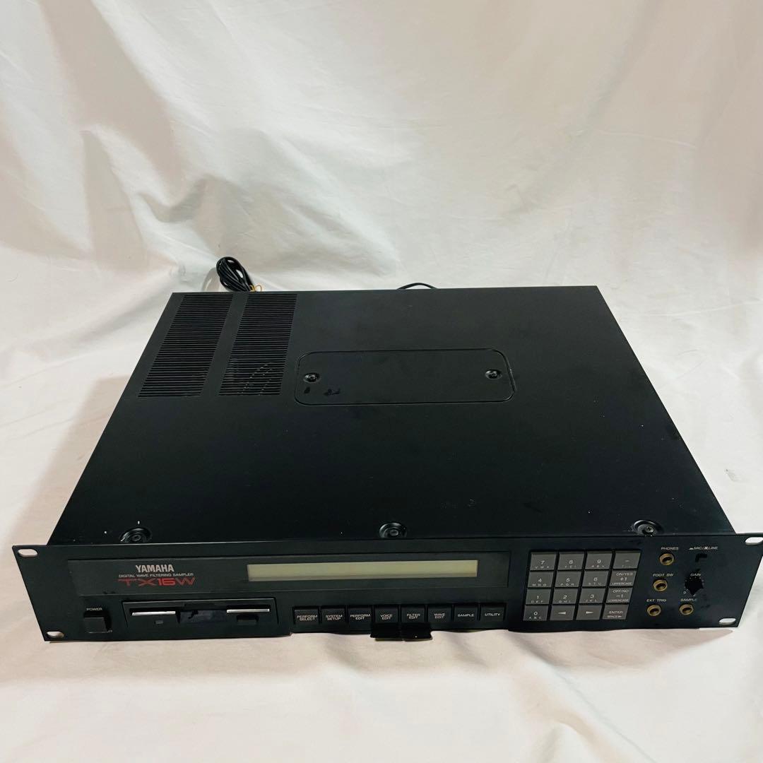 Sampler Yamaha Tx16W