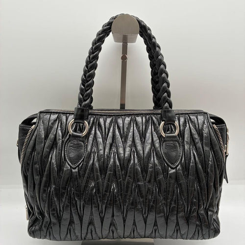 Miu Shoulder Bags 2023