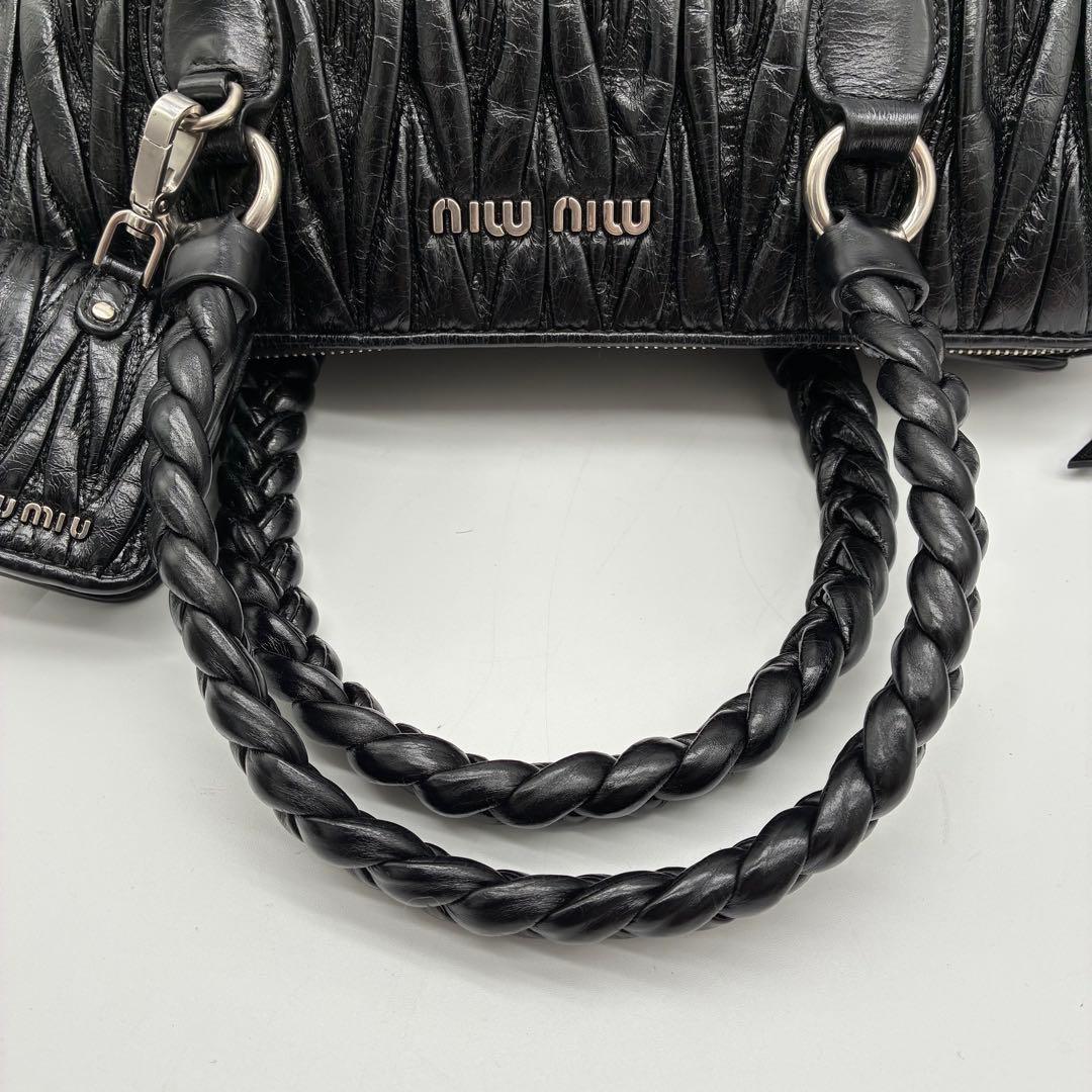 Miu Shoulder Bags 2023