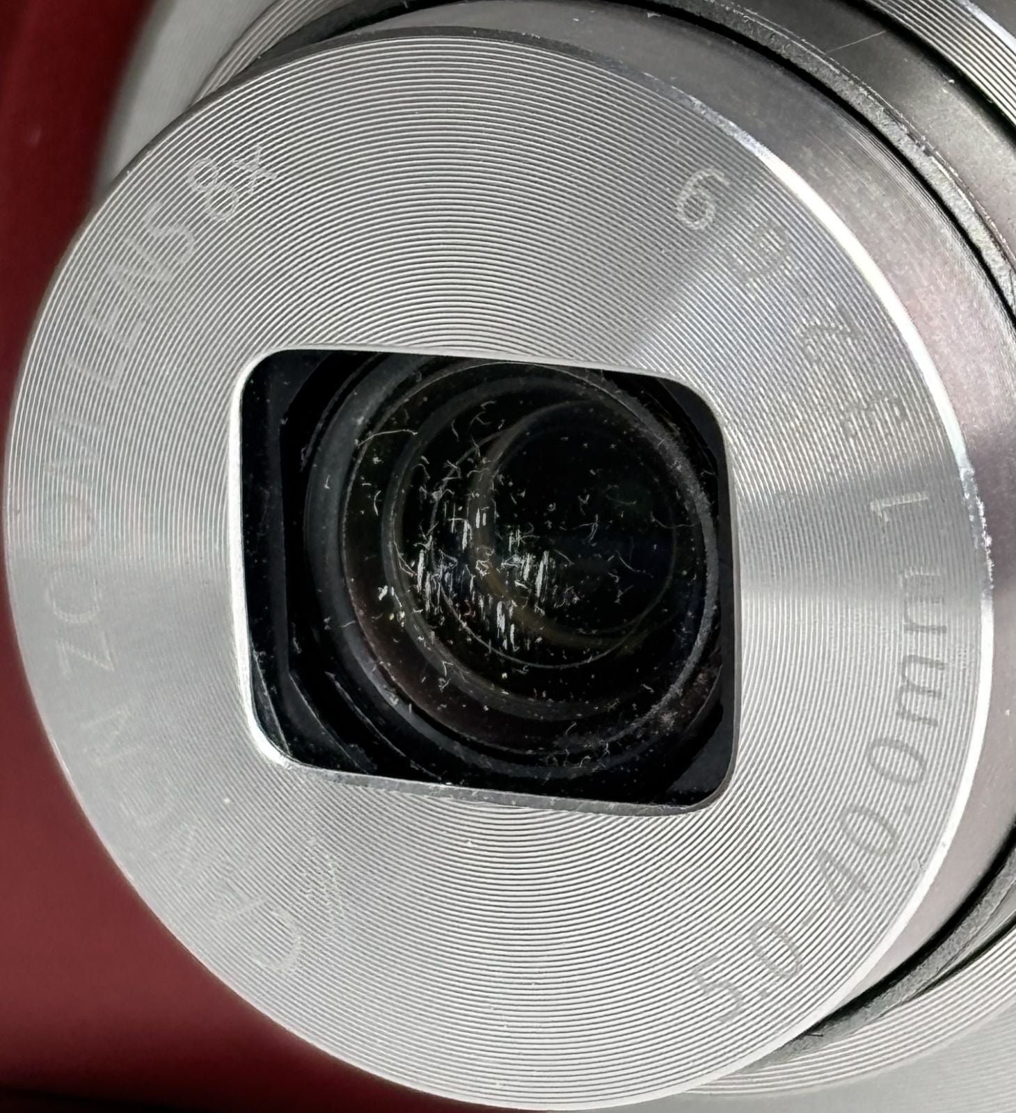 Canon Compact Digital Camera Ixy200 Pc2333 Hd 20Mp 8X Red /Sd (Ref# 6333)