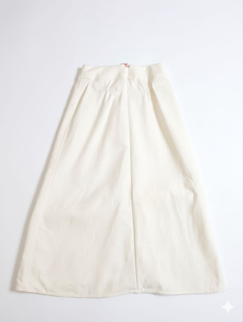Tomorrowland Skirt Outfits
