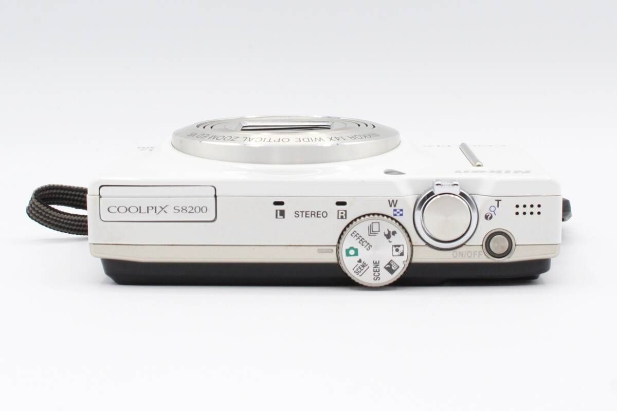 Nikon Compact Digital Camera Coolpix S8200 398