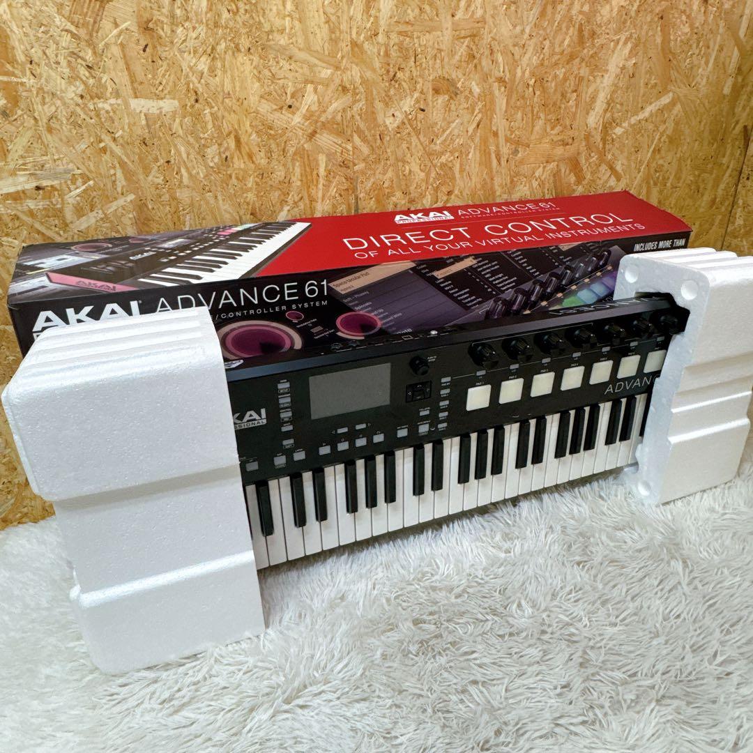 Midi Keyboard Pad Akai Advance 61