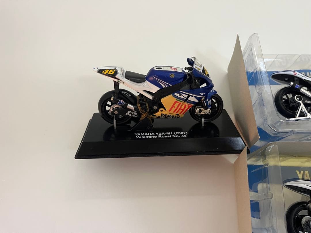 Motorcycles Maisto Yamaha 2 Team 2010
