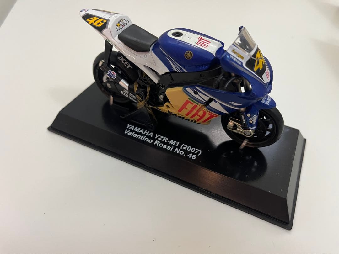 Motorcycles Maisto Yamaha 2 Team 2010