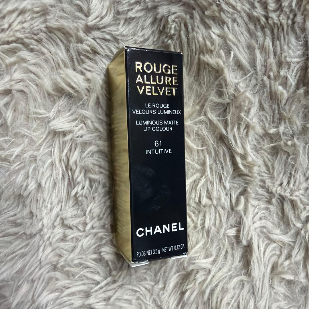 Chanel Lipstick Rouge Allure Velvet 61 Intuitive