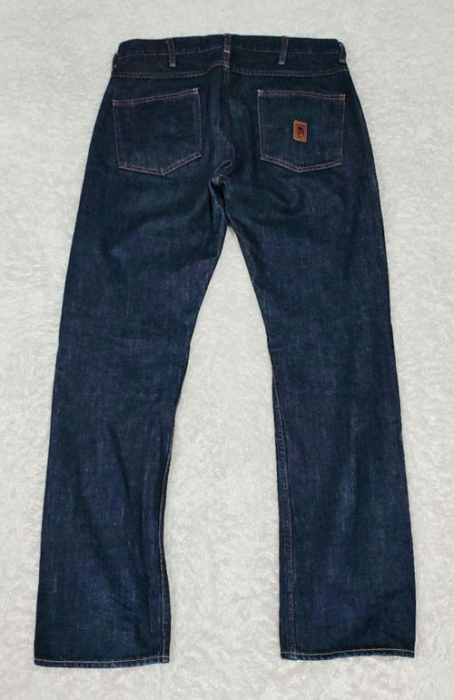 Een voorbeeld van een rechte jeans van Bathing Ape