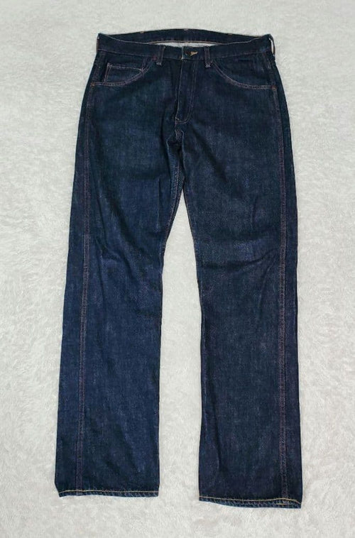 Een voorbeeld van een rechte jeans van Bathing Ape