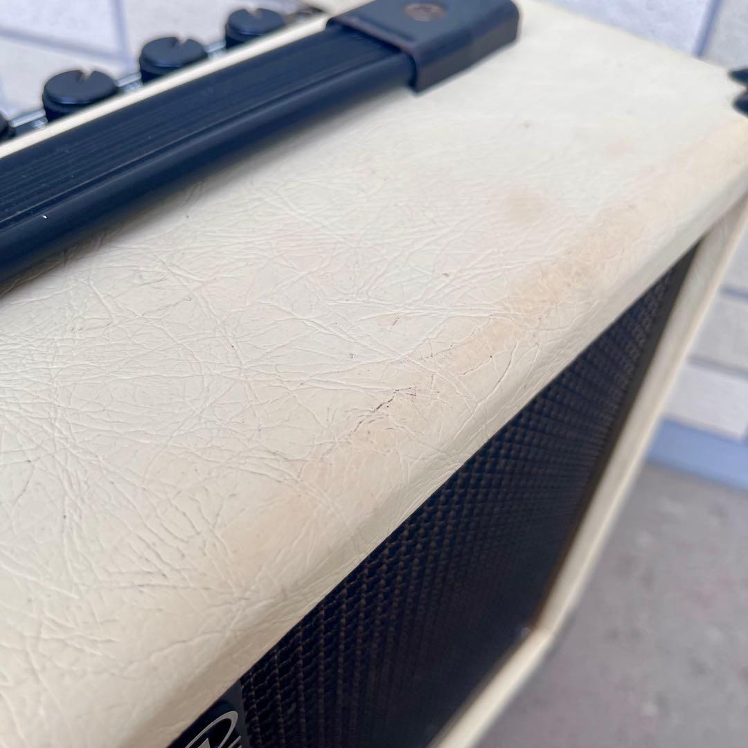 Roland Guitar Amplifiers Cube-20