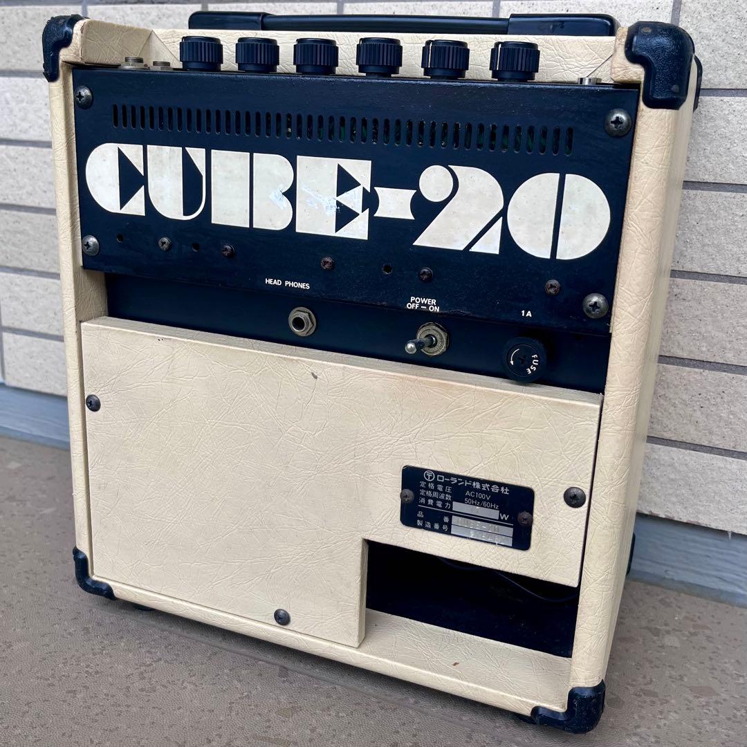 Roland Guitar Amplifiers Cube-20