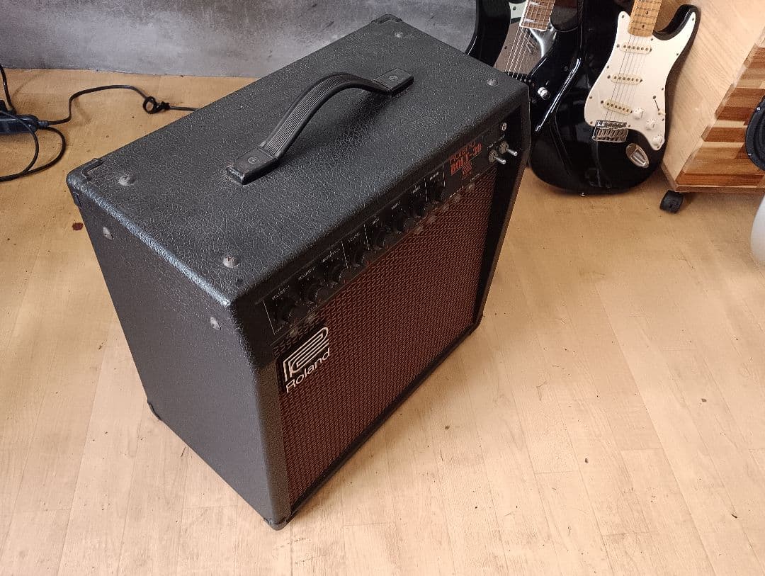Roland Guitar Amplifiers Bolt-30