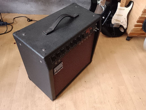 Roland Guitar Amplifiers Bolt-30