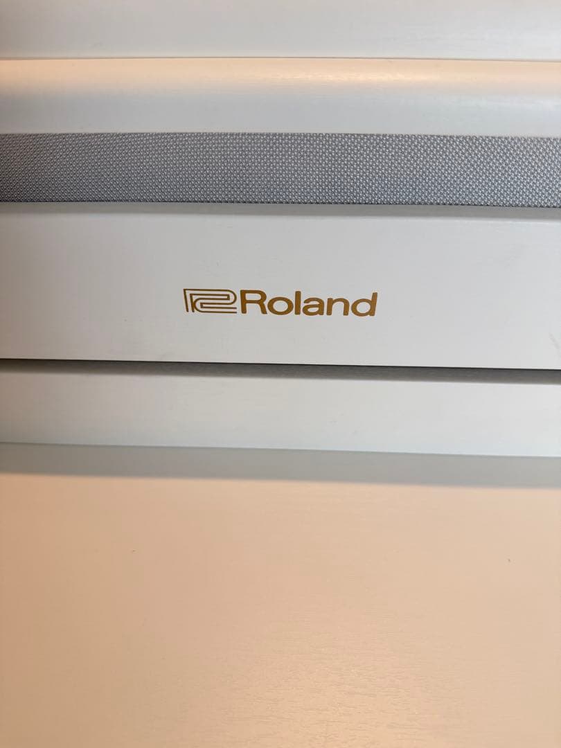 Roland Keyboards Digital Pianos Hp704 Wh