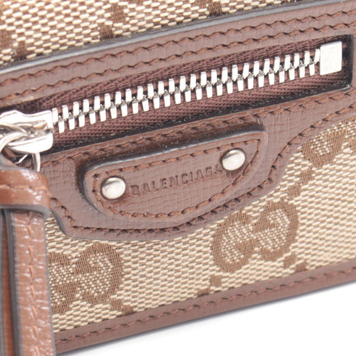 Gucci Bi-Fold Wallet Balenciaga 3 Used A