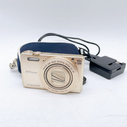 Compact Digital Camera Nikon Coolpix S7000 20