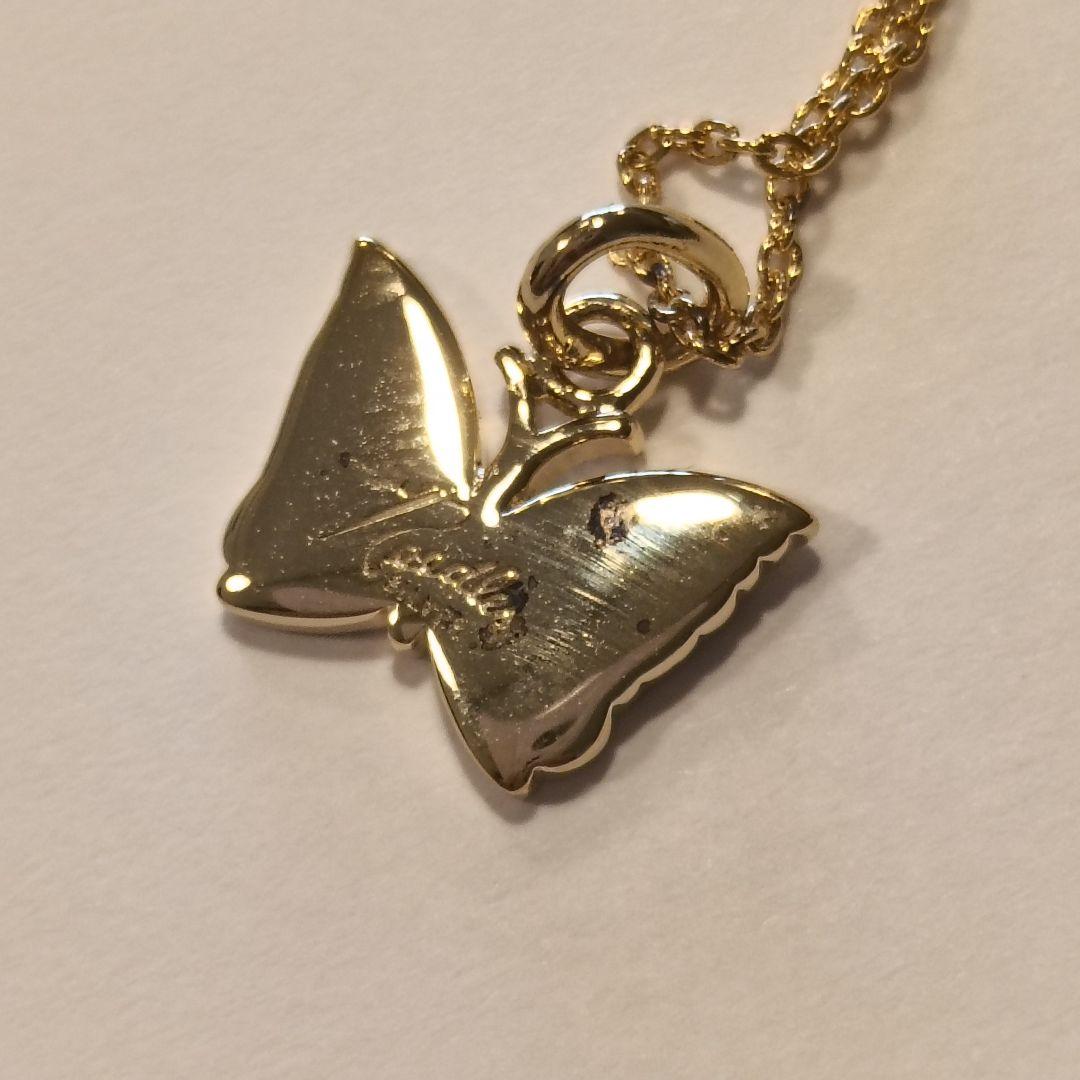Needles Necklaces