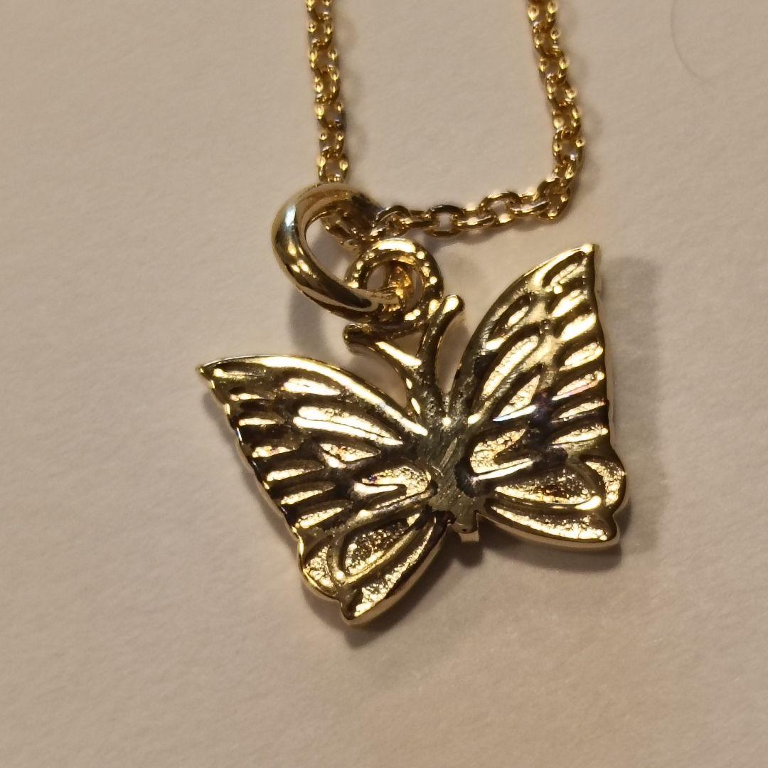 Needles Necklaces