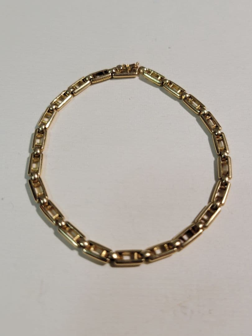 Cartier Bracelets 750
