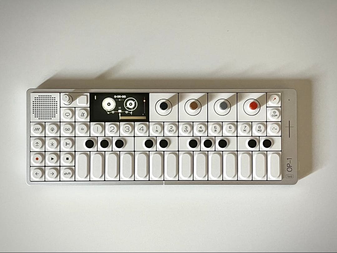 Samplers Teenage Engineering Op-1 Field
