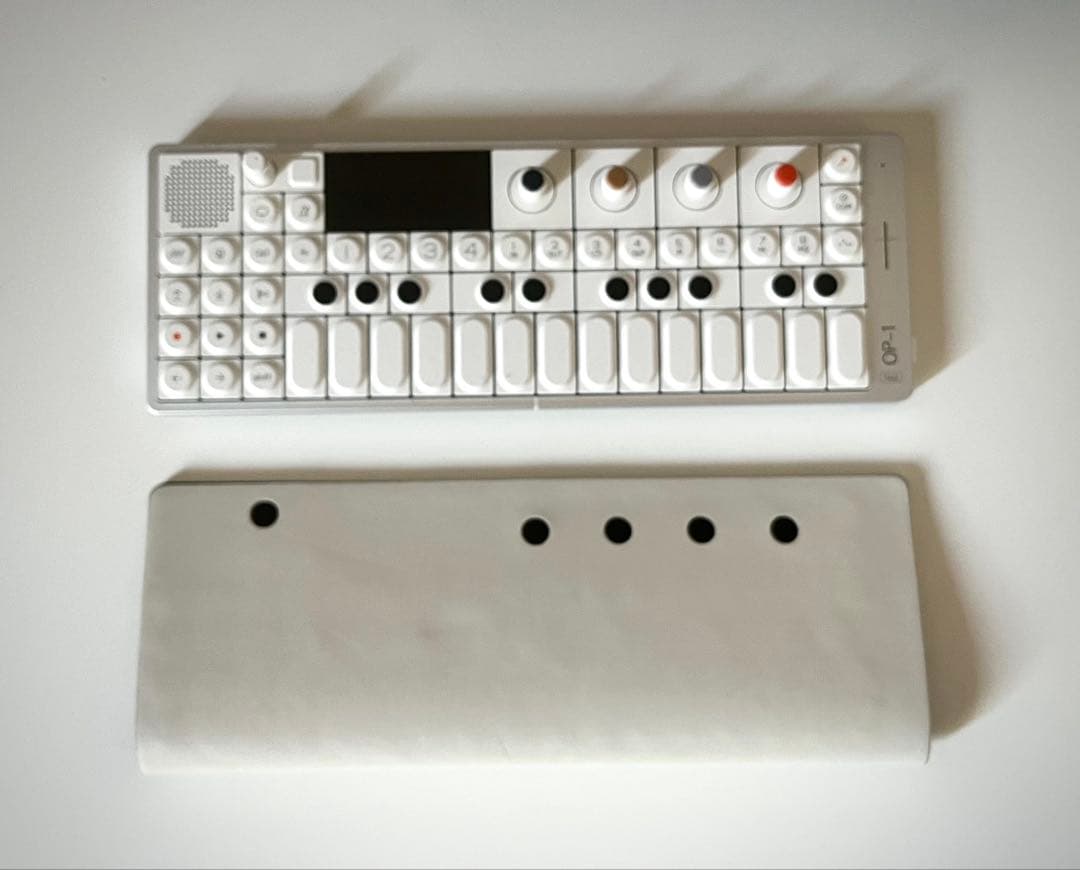 Samplers Teenage Engineering Op-1 Field