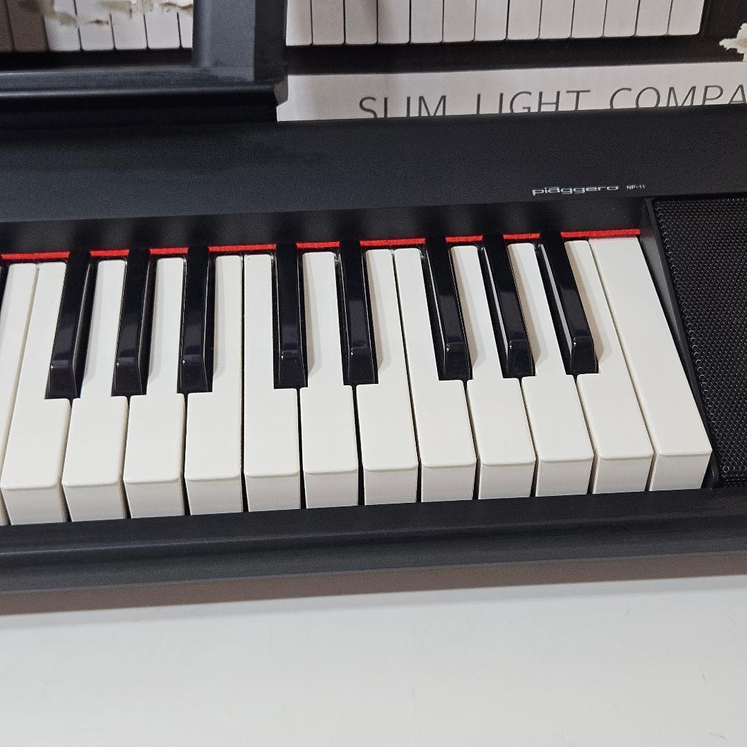 Yamaha Keyboards Digital Pianos Piaggero Np-11 61