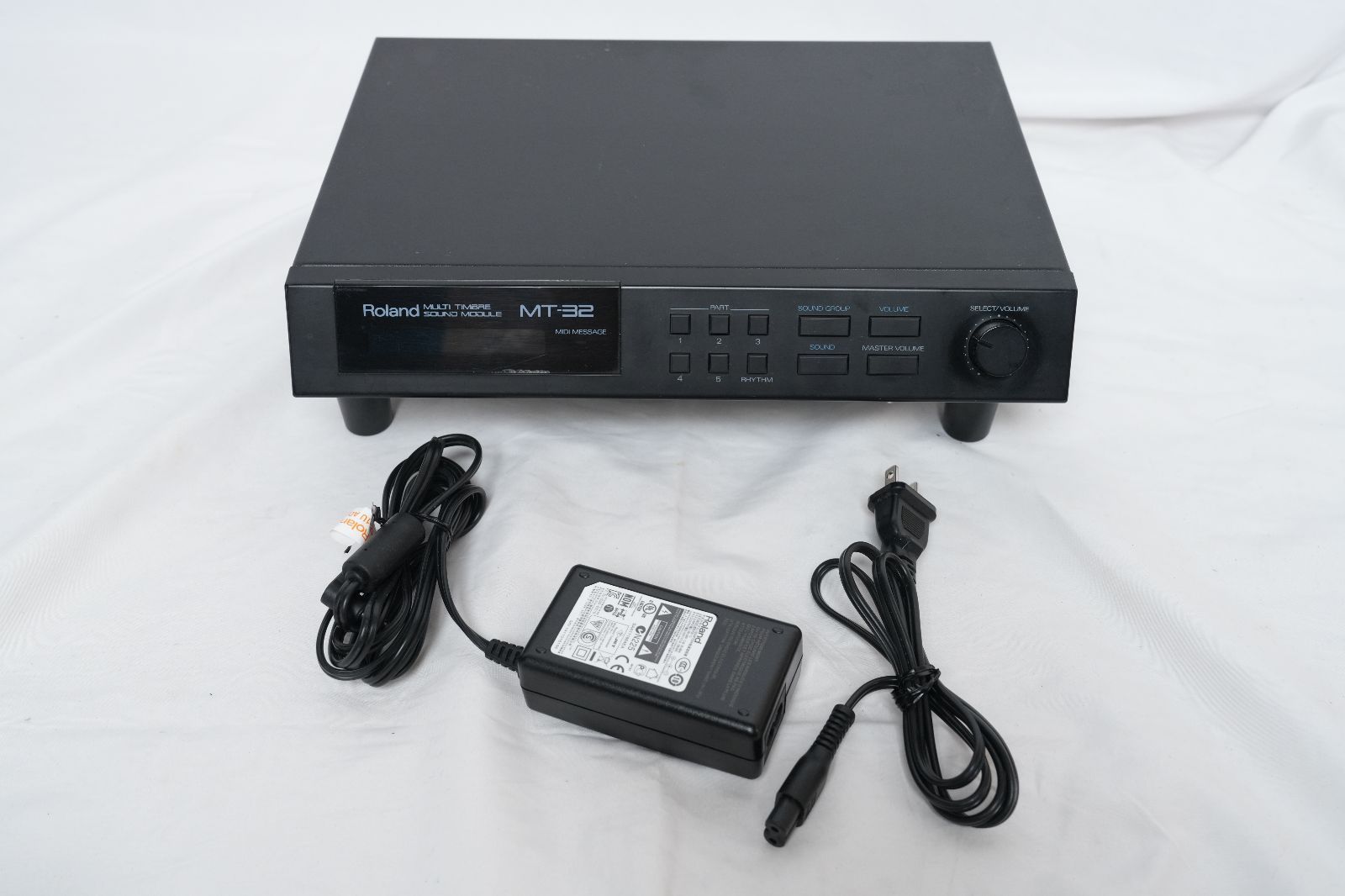 Roland Hardware Sound Source Mt-32 80