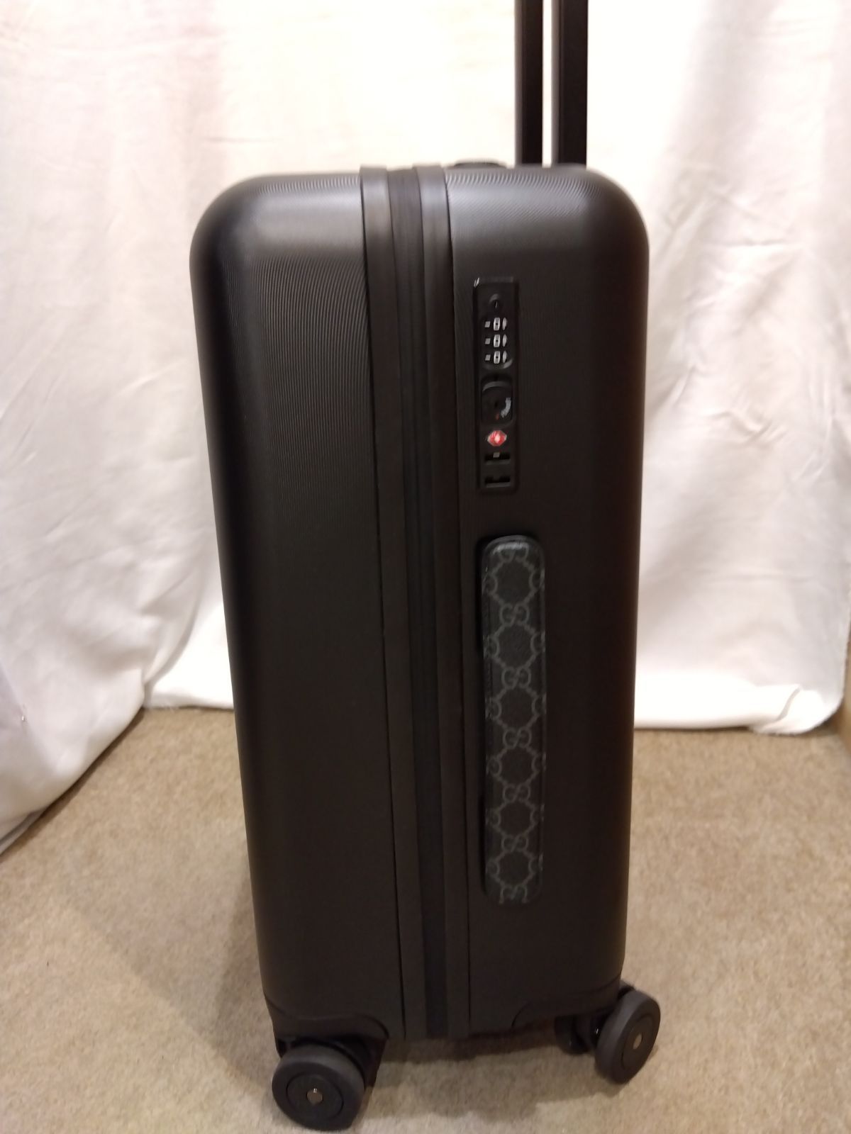 Gucci Carry Case M08 25 Ss