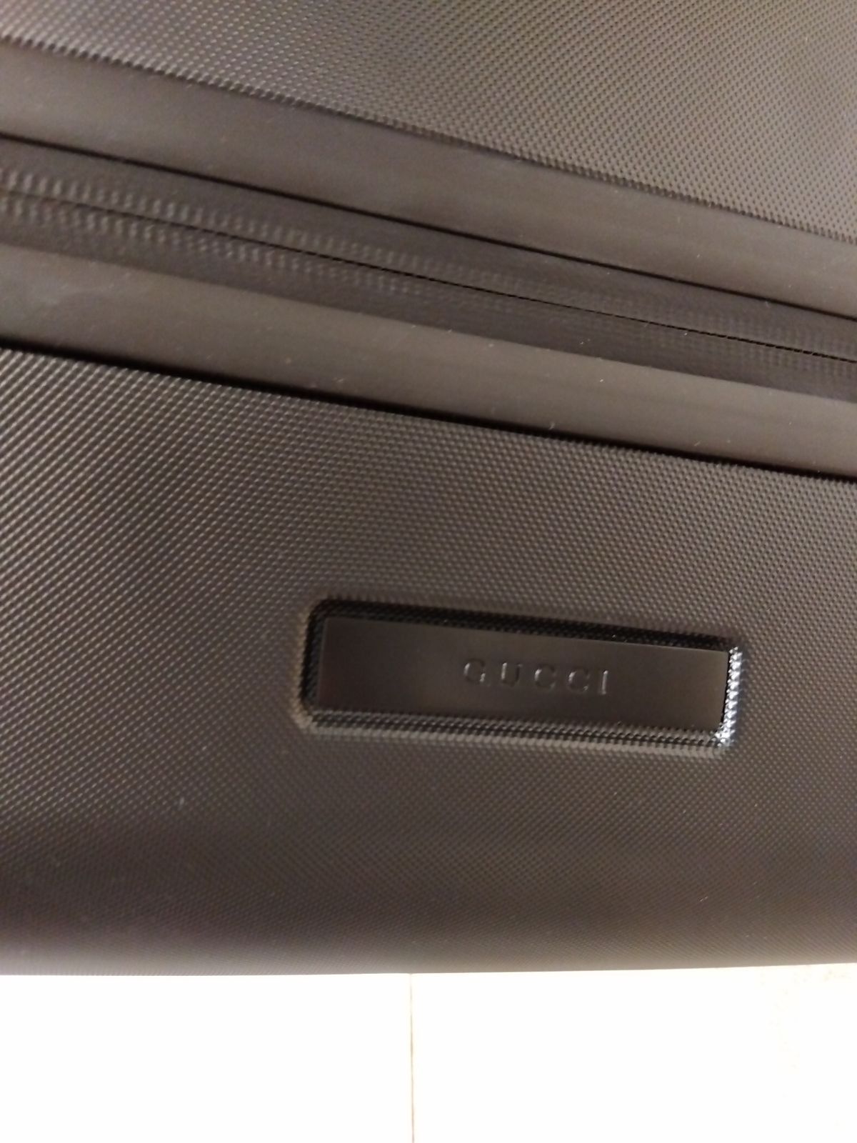 Gucci Carry Case M08 25 Ss