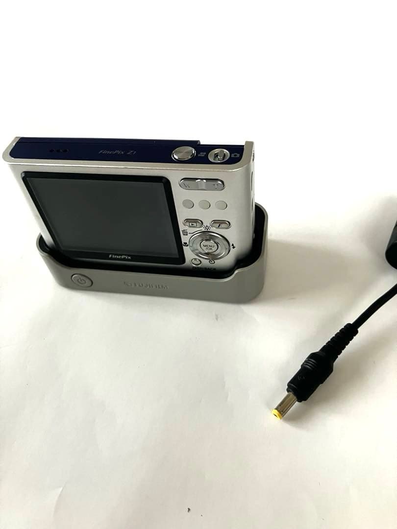 Compact Digital Cameras Fujifilm Finepix Z1