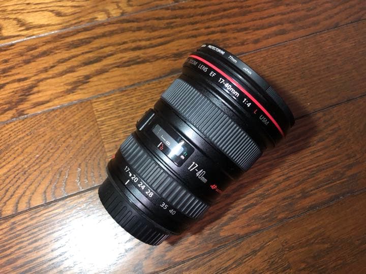 Canon Zoom Lenses Ef17-40Mm F/4L