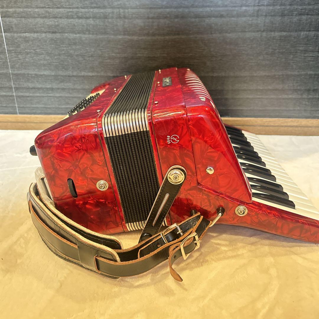 Yamaha Accordions Ya-21 32 21