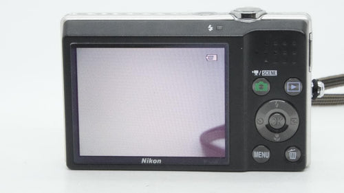 Compact Digital Camera D2067 Nikon Coolpix S570