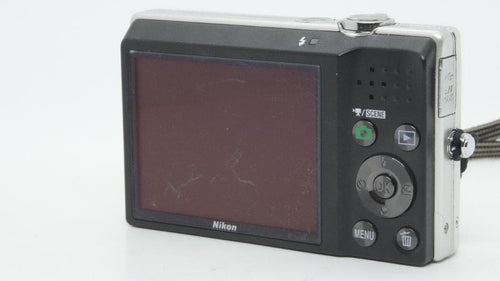 Compact Digital Camera D2067 Nikon Coolpix S570